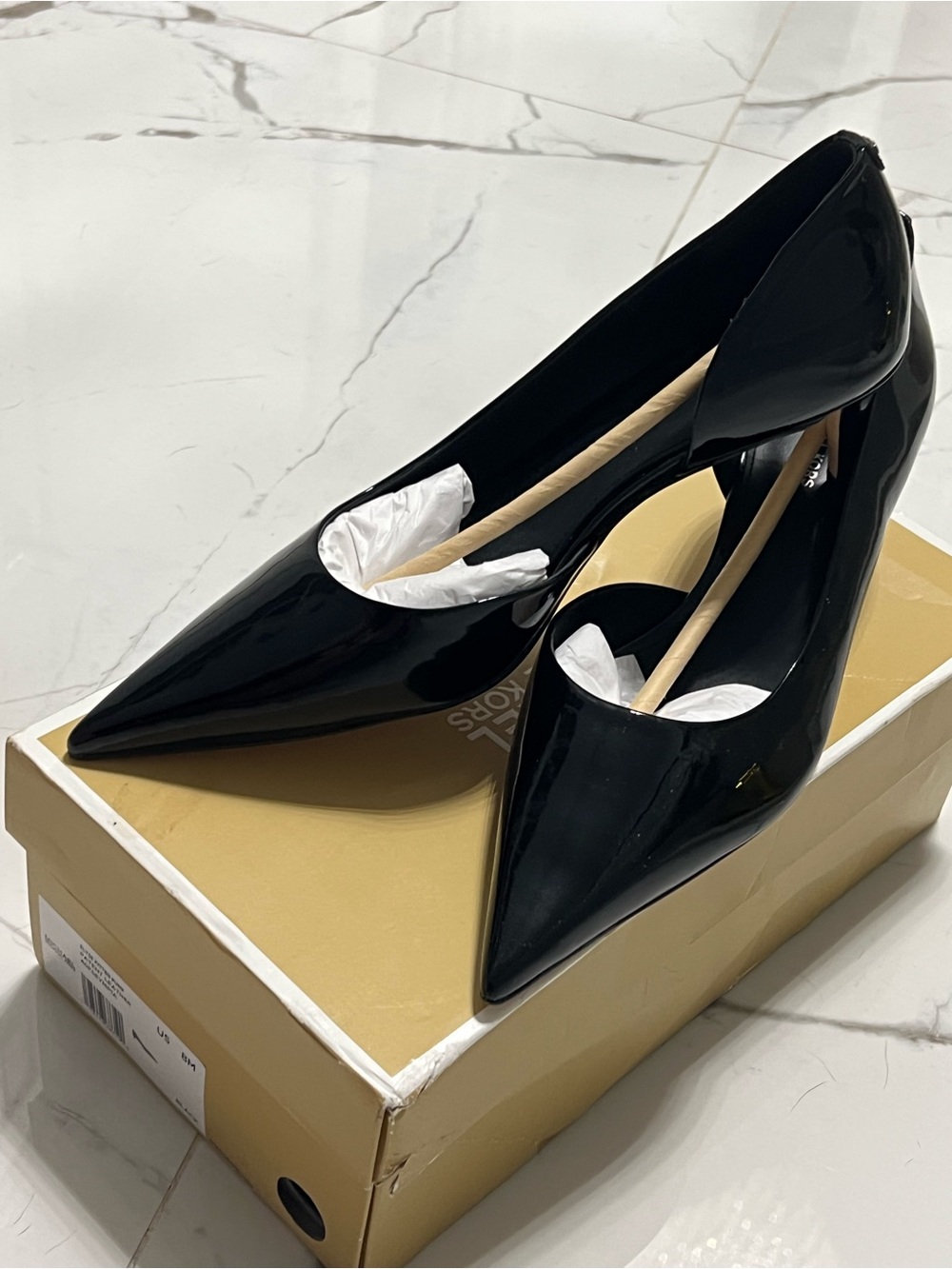 Michael Kors Elyse Kitten Pumps Black Patent Leather Size 8M